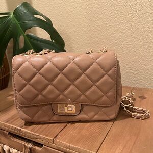 Light brown quilted shoulder bag